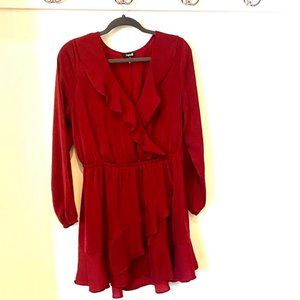 Ruby Long sleeve, short flowy Express dress (Size Large)
